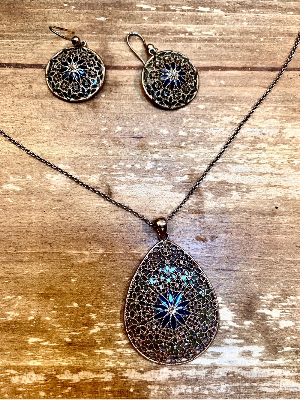 925 Filigree Teardrop Pendant Necklace and Earrings Set